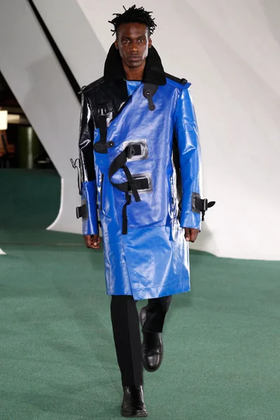 Look 14